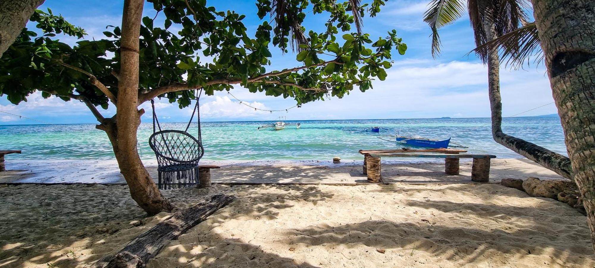 Hostel Blue House Backpackers Siquijor San Juan  Zewnętrze zdjęcie